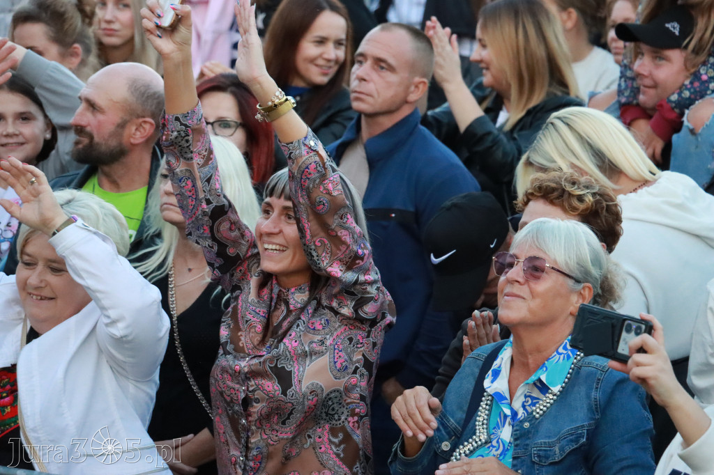 Fotorelacja IV: Dożynki Powiatu Myszkowskiego w Niegowie (niedziela)