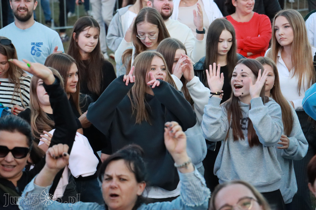 Fotorelacja IV: Dożynki Powiatu Myszkowskiego w Niegowie (niedziela)