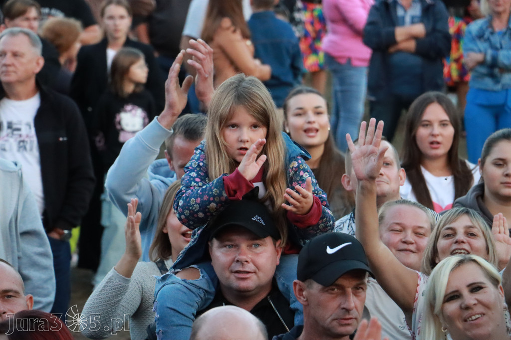 Fotorelacja IV: Dożynki Powiatu Myszkowskiego w Niegowie (niedziela)
