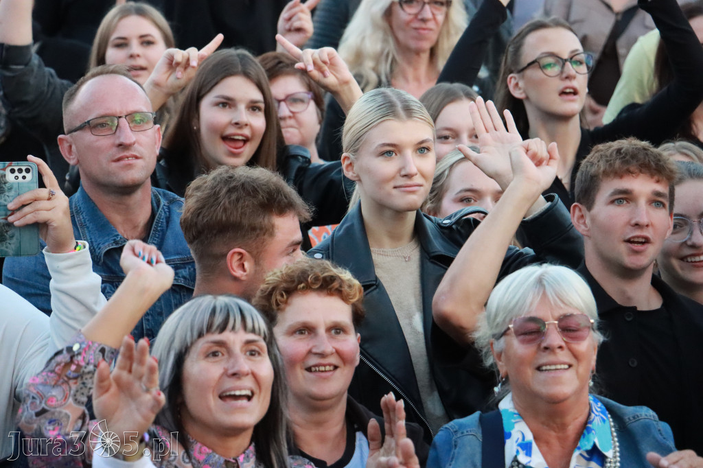 Fotorelacja IV: Dożynki Powiatu Myszkowskiego w Niegowie (niedziela)