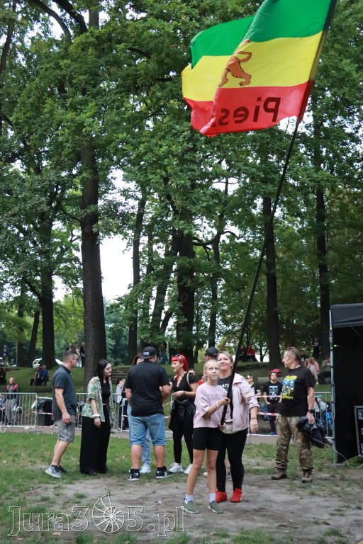 Fotorelacja I: Żywa Scena Zawiercie – Festiwal Reggae. Koncert zespołu KOŁTUN!