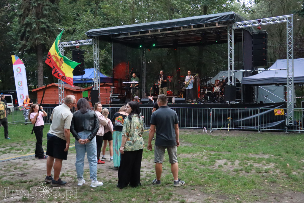 Fotorelacja I: Żywa Scena Zawiercie – Festiwal Reggae. Koncert zespołu KOŁTUN!