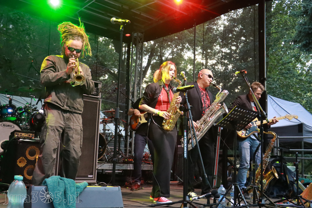Fotorelacja II: Żywa Scena Zawiercie – Festiwal Reggae. Koncert zespołu KONOPIANS