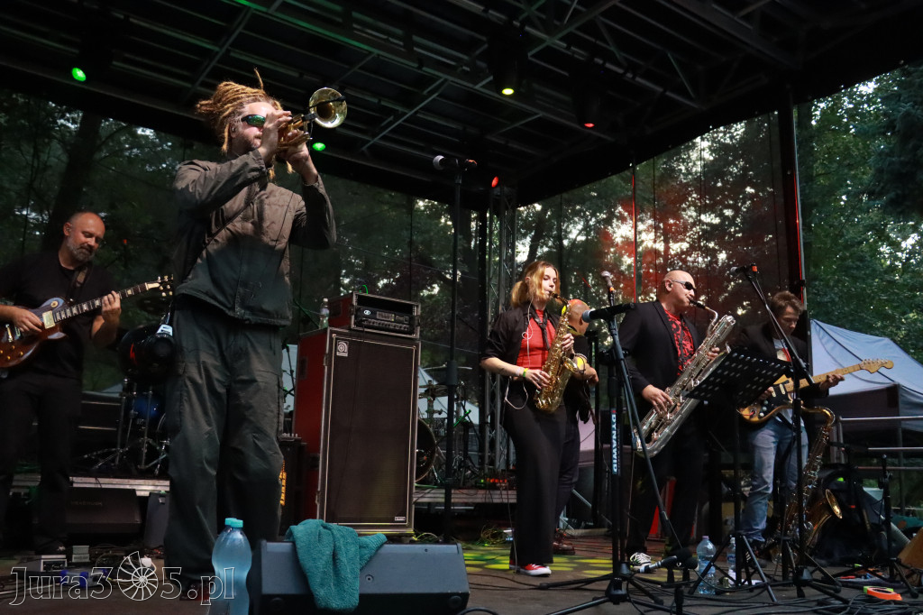 Fotorelacja II: Żywa Scena Zawiercie – Festiwal Reggae. Koncert zespołu KONOPIANS