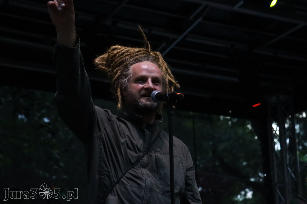 Fotorelacja II: Żywa Scena Zawiercie – Festiwal Reggae. Koncert zespołu KONOPIANS
