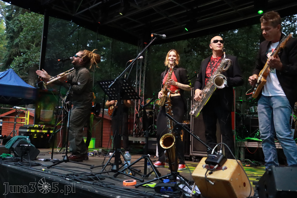 Fotorelacja II: Żywa Scena Zawiercie – Festiwal Reggae. Koncert zespołu KONOPIANS