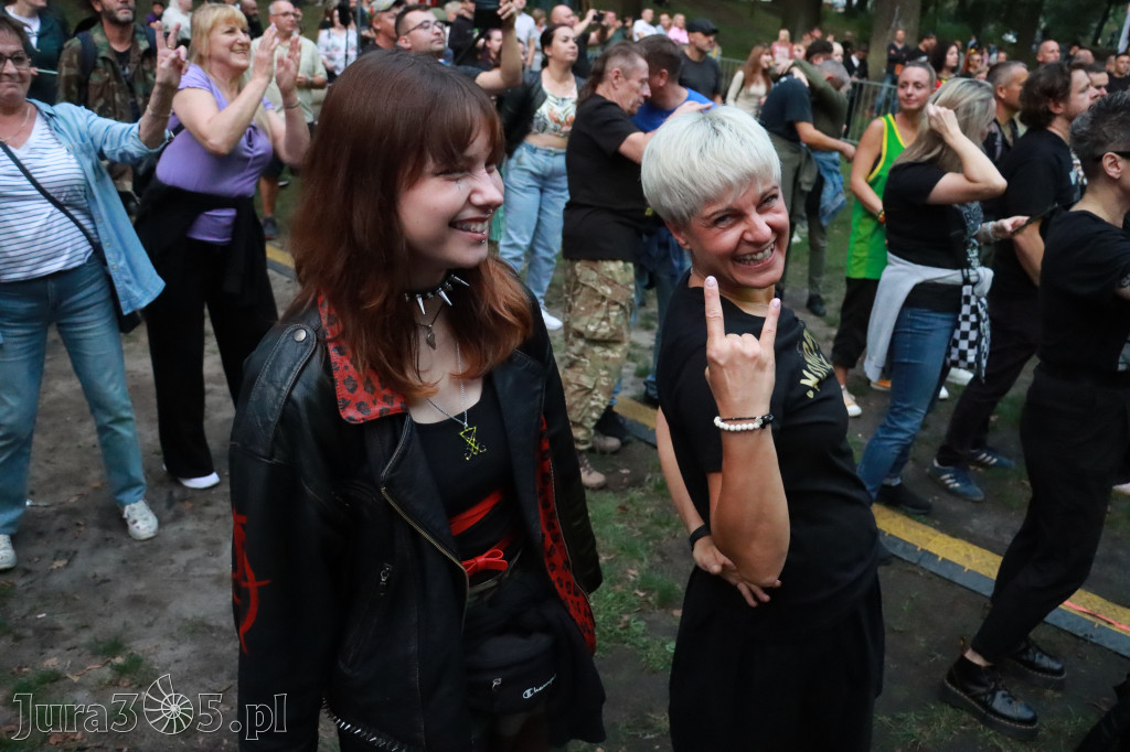 Fotorelacja II: Żywa Scena Zawiercie – Festiwal Reggae. Koncert zespołu KONOPIANS
