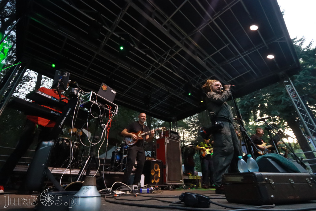 Fotorelacja II: Żywa Scena Zawiercie – Festiwal Reggae. Koncert zespołu KONOPIANS