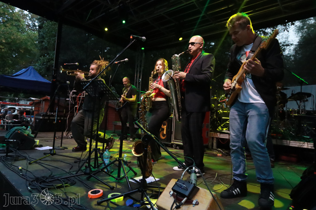 Fotorelacja II: Żywa Scena Zawiercie – Festiwal Reggae. Koncert zespołu KONOPIANS