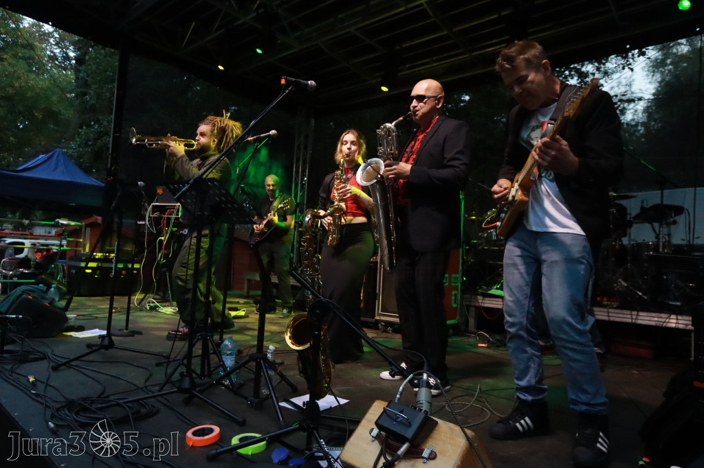 Fotorelacja II: Żywa Scena Zawiercie – Festiwal Reggae. Koncert zespołu KONOPIANS