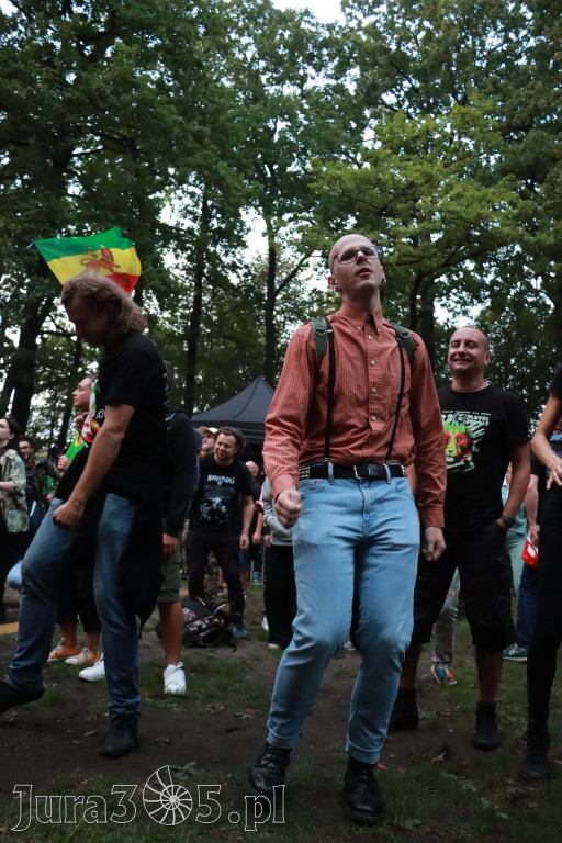 Fotorelacja II: Żywa Scena Zawiercie – Festiwal Reggae. Koncert zespołu KONOPIANS