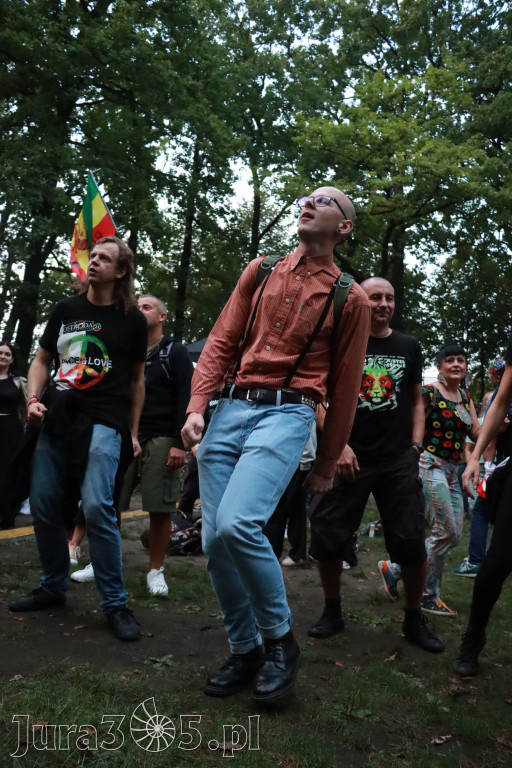 Fotorelacja II: Żywa Scena Zawiercie – Festiwal Reggae. Koncert zespołu KONOPIANS