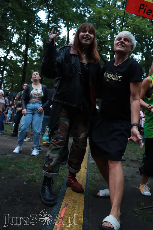 Fotorelacja II: Żywa Scena Zawiercie – Festiwal Reggae. Koncert zespołu KONOPIANS