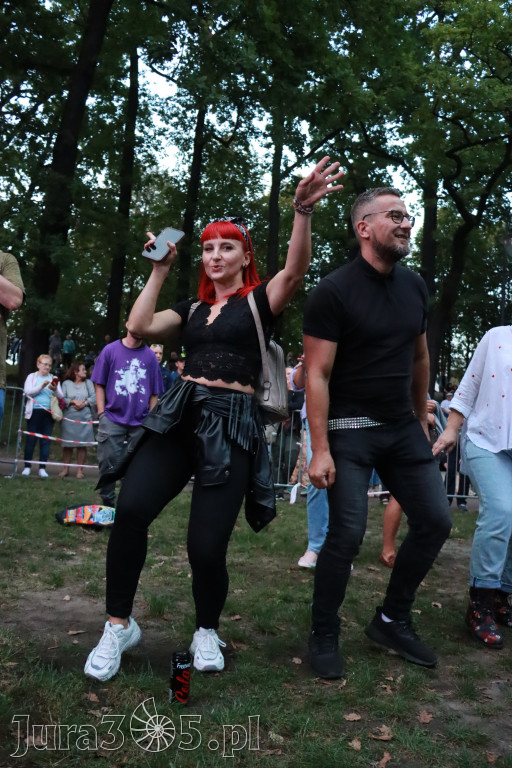 Fotorelacja II: Żywa Scena Zawiercie – Festiwal Reggae. Koncert zespołu KONOPIANS