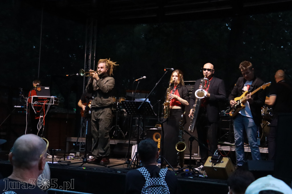 Fotorelacja II: Żywa Scena Zawiercie – Festiwal Reggae. Koncert zespołu KONOPIANS