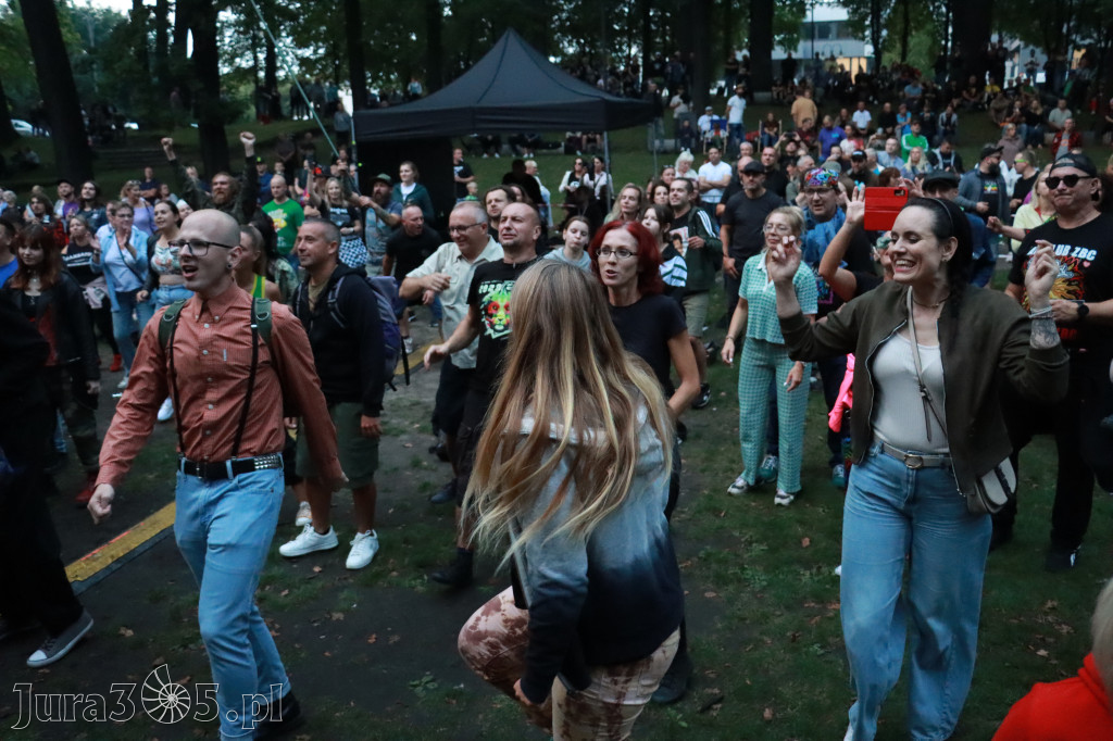 Fotorelacja II: Żywa Scena Zawiercie – Festiwal Reggae. Koncert zespołu KONOPIANS