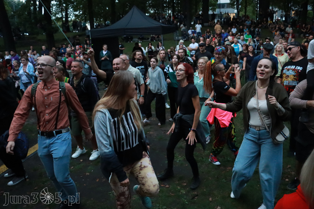 Fotorelacja II: Żywa Scena Zawiercie – Festiwal Reggae. Koncert zespołu KONOPIANS
