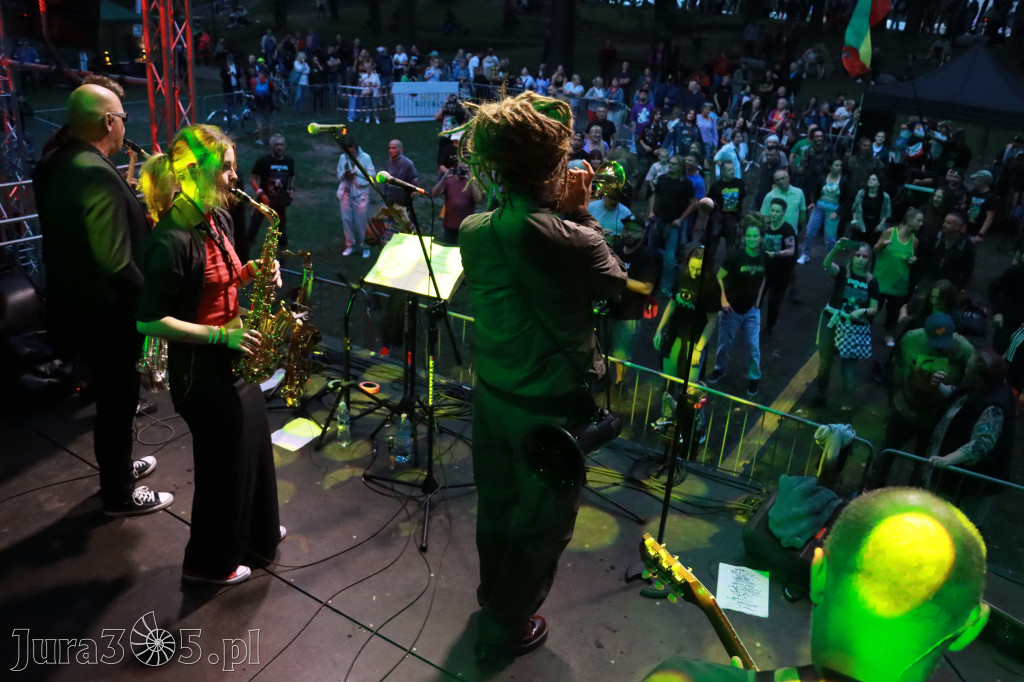 Fotorelacja II: Żywa Scena Zawiercie – Festiwal Reggae. Koncert zespołu KONOPIANS