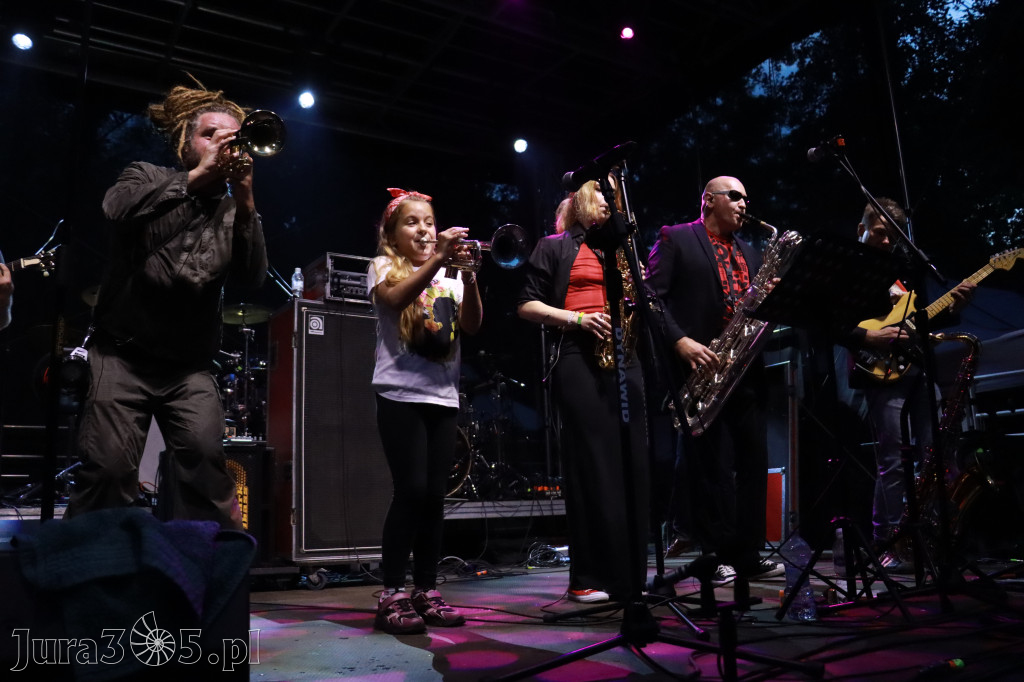Fotorelacja II: Żywa Scena Zawiercie – Festiwal Reggae. Koncert zespołu KONOPIANS