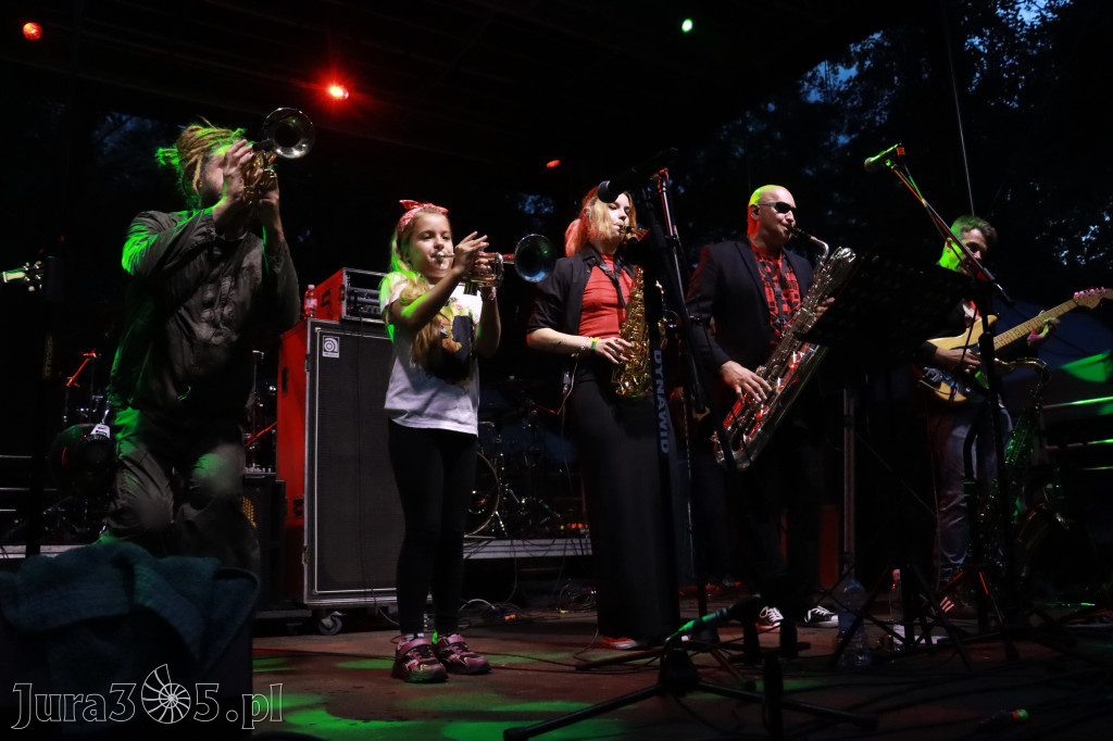 Fotorelacja II: Żywa Scena Zawiercie – Festiwal Reggae. Koncert zespołu KONOPIANS