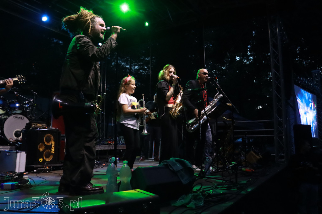Fotorelacja II: Żywa Scena Zawiercie – Festiwal Reggae. Koncert zespołu KONOPIANS