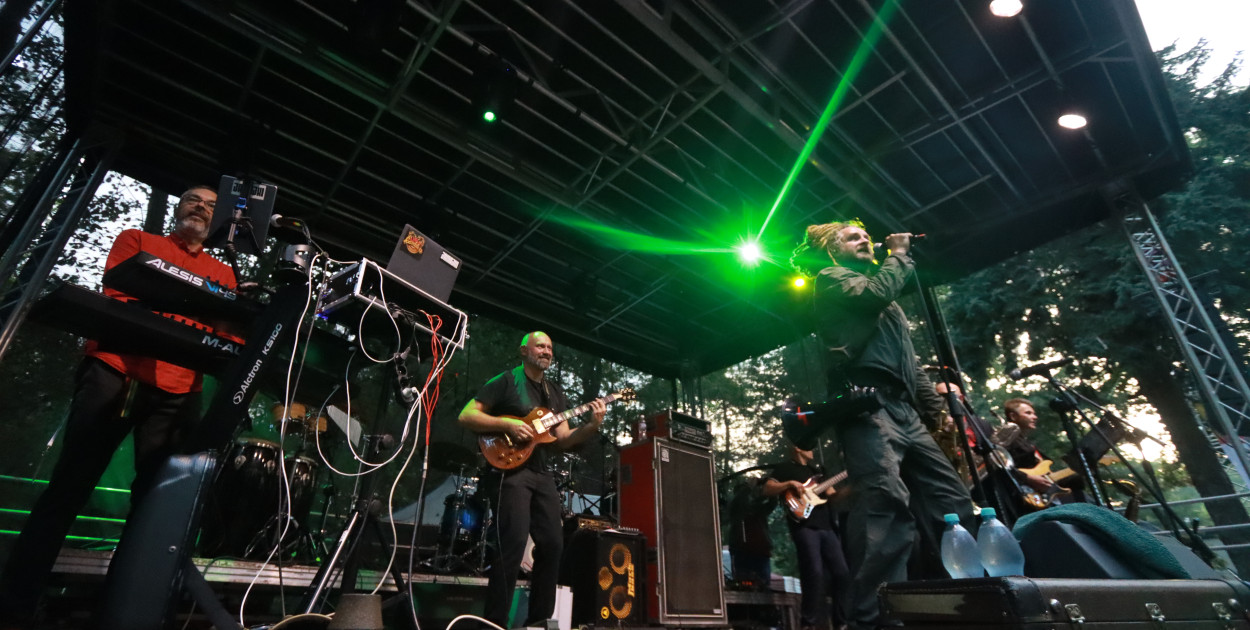 Fotorelacja II: Żywa Scena Zawiercie – Festiwal Reggae. Koncert zespołu KONOPIANS