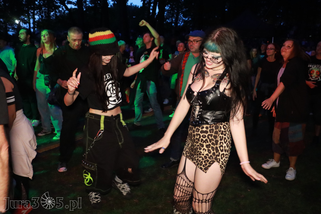 Fotorelacja II: Żywa Scena Zawiercie – Festiwal Reggae. Koncert zespołu KONOPIANS
