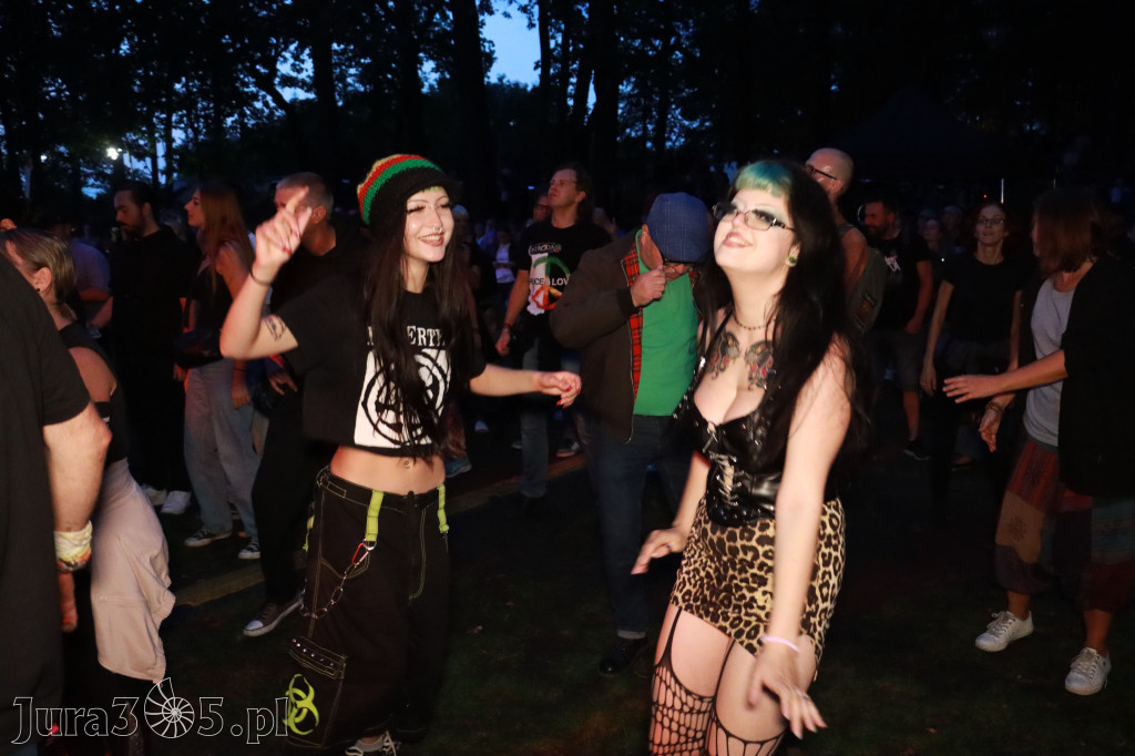 Fotorelacja II: Żywa Scena Zawiercie – Festiwal Reggae. Koncert zespołu KONOPIANS