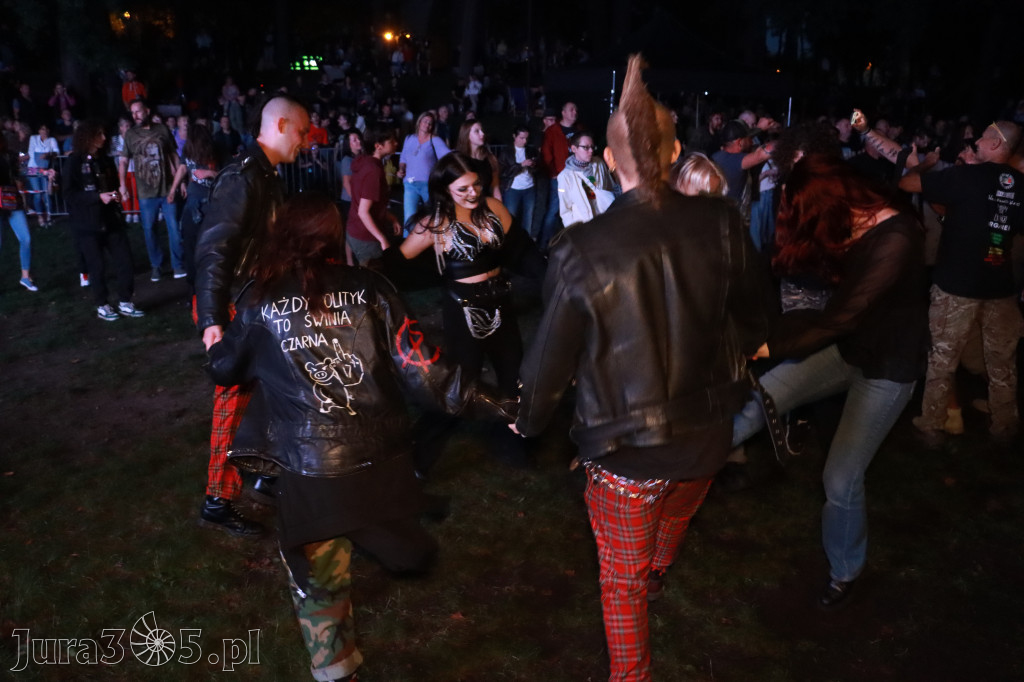 Fotorelacja II: Żywa Scena Zawiercie – Festiwal Reggae. Koncert zespołu KONOPIANS