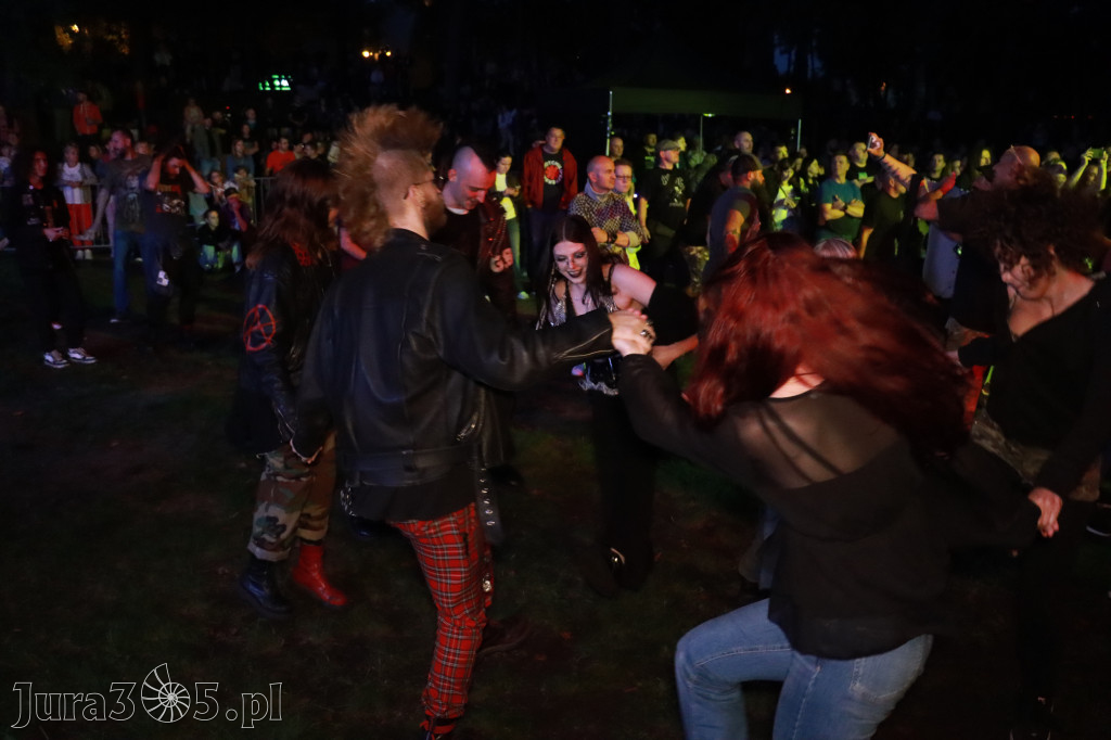 Fotorelacja II: Żywa Scena Zawiercie – Festiwal Reggae. Koncert zespołu KONOPIANS