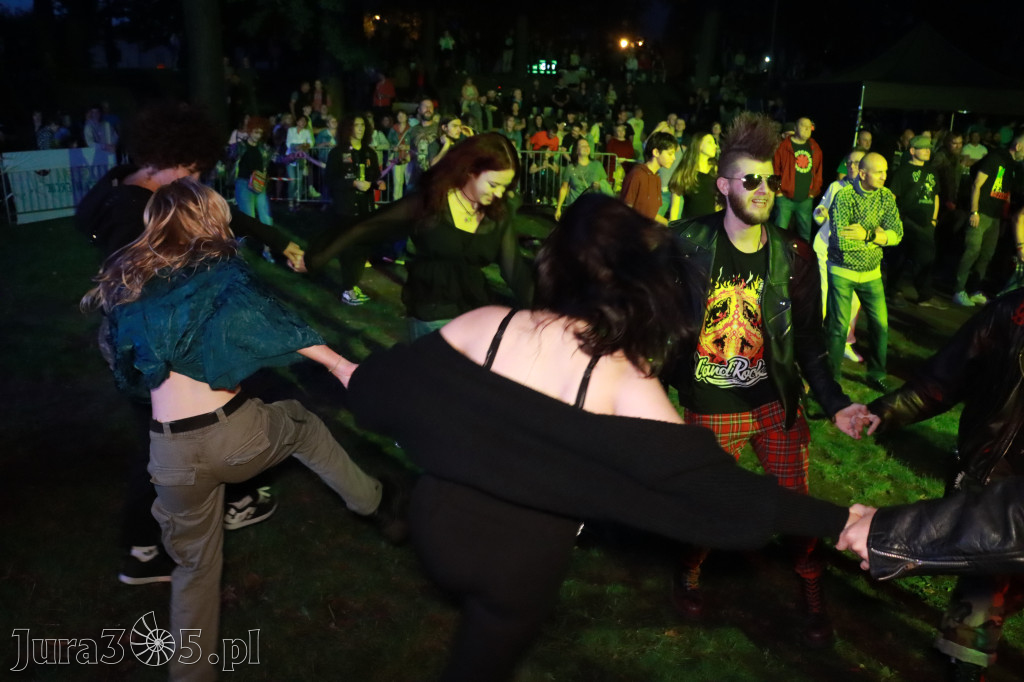 Fotorelacja II: Żywa Scena Zawiercie – Festiwal Reggae. Koncert zespołu KONOPIANS