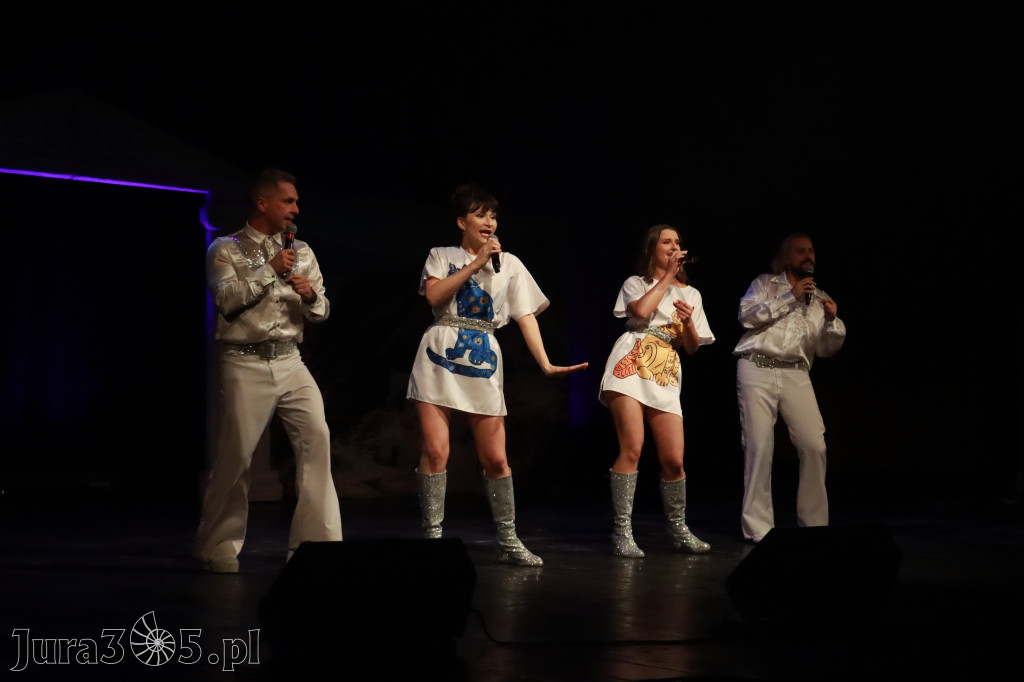  Fotorelacja: Mamma Mia - wspaniałe show w MOK Zawiercie