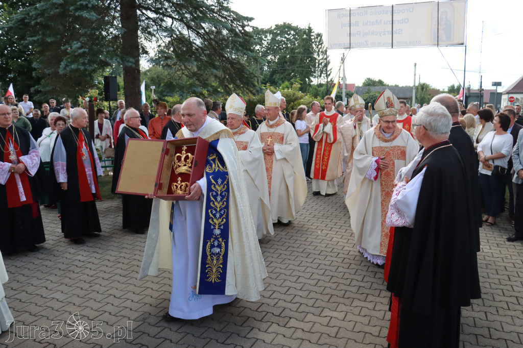 Fotorelacja I: Uroczysta Koronacja Cudownego Obrazu Matki Bożej Skarżyckiej