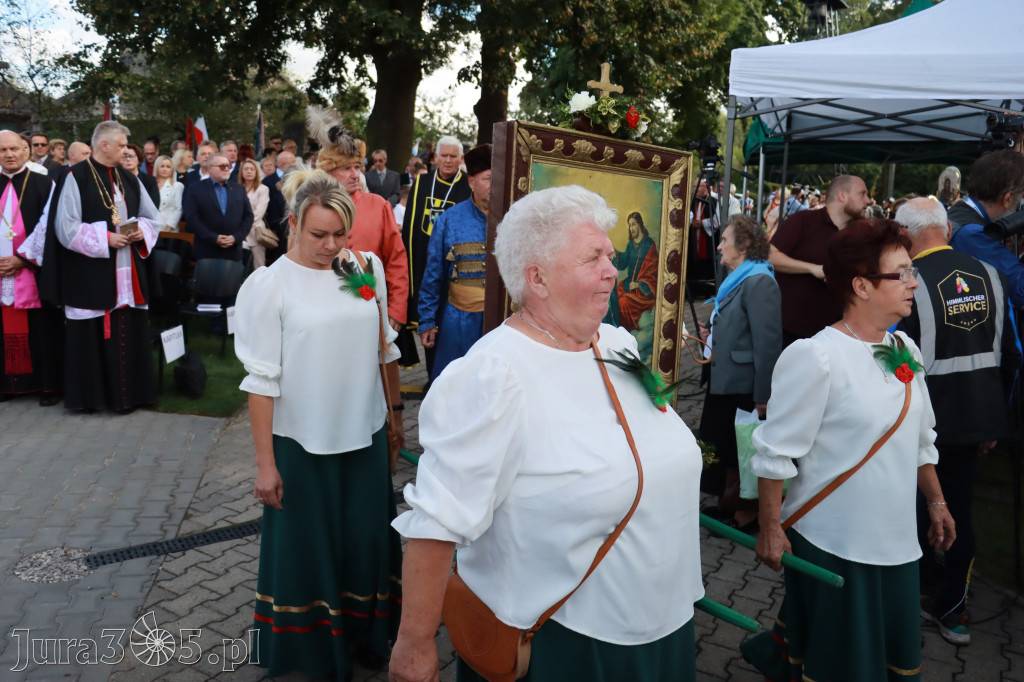 Fotorelacja I: Uroczysta Koronacja Cudownego Obrazu Matki Bożej Skarżyckiej