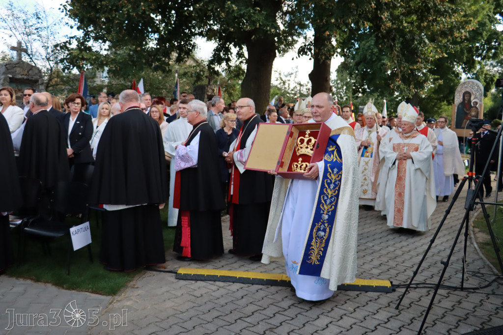 Fotorelacja I: Uroczysta Koronacja Cudownego Obrazu Matki Bożej Skarżyckiej