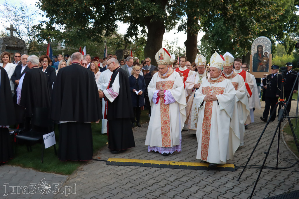 Fotorelacja I: Uroczysta Koronacja Cudownego Obrazu Matki Bożej Skarżyckiej