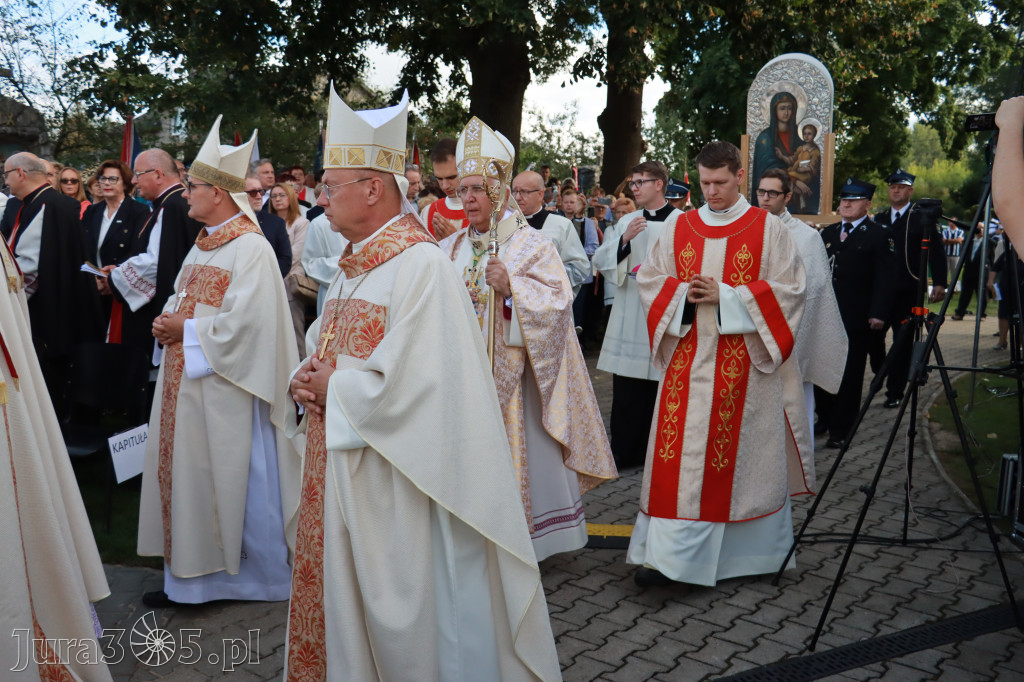 Fotorelacja I: Uroczysta Koronacja Cudownego Obrazu Matki Bożej Skarżyckiej