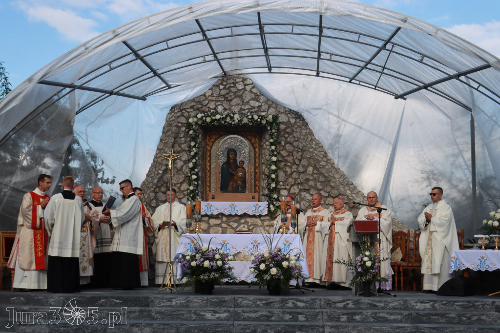 Fotorelacja I: Uroczysta Koronacja Cudownego Obrazu Matki Bożej Skarżyckiej