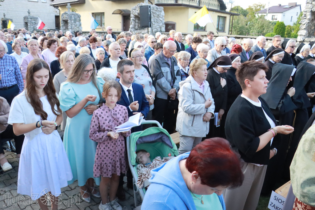 Fotorelacja I: Uroczysta Koronacja Cudownego Obrazu Matki Bożej Skarżyckiej