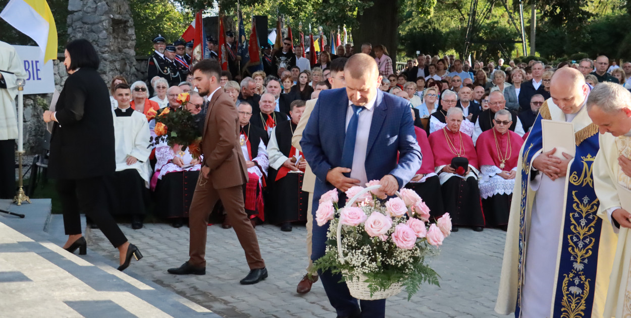 Fotorelacja II: Uroczysta Koronacja Cudownego Obrazu Matki Bożej Skarżyckiej