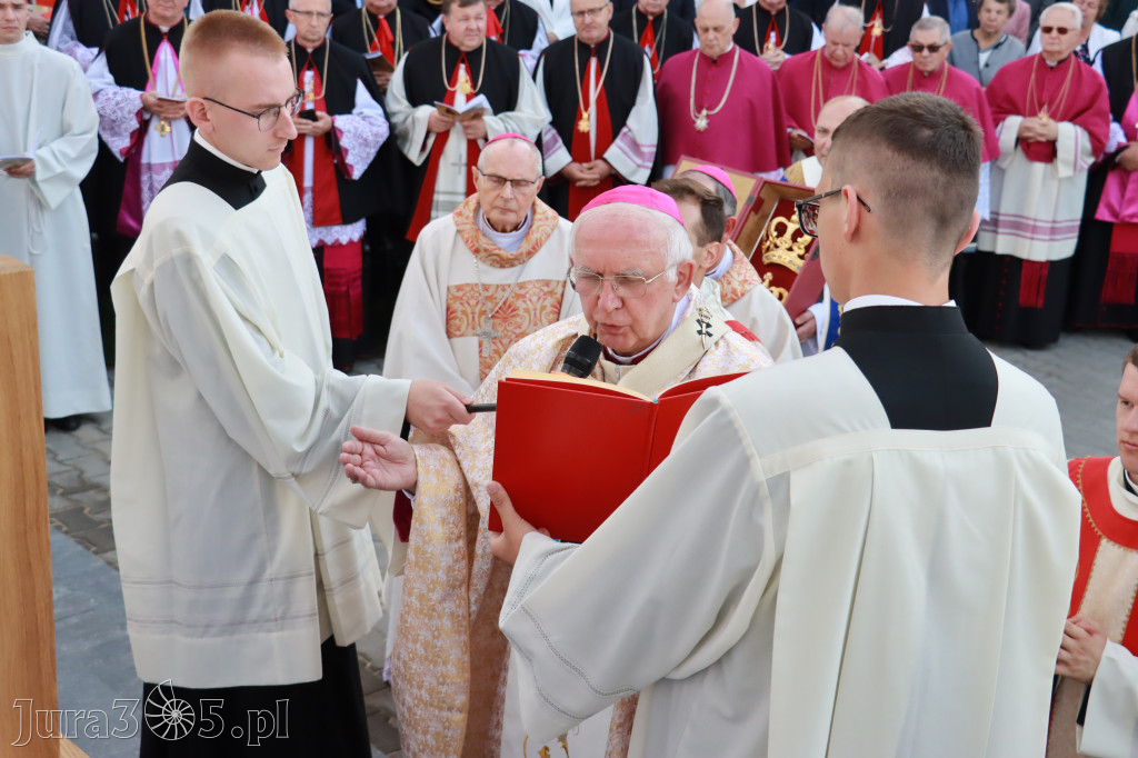 Fotorelacja II: Uroczysta Koronacja Cudownego Obrazu Matki Bożej Skarżyckiej