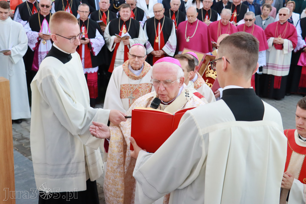 Fotorelacja II: Uroczysta Koronacja Cudownego Obrazu Matki Bożej Skarżyckiej