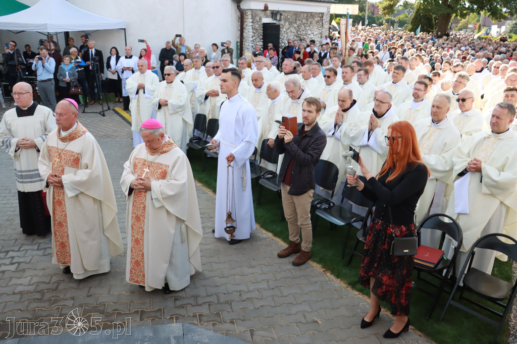 Fotorelacja II: Uroczysta Koronacja Cudownego Obrazu Matki Bożej Skarżyckiej