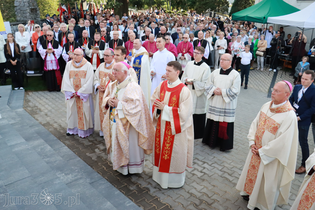 Fotorelacja II: Uroczysta Koronacja Cudownego Obrazu Matki Bożej Skarżyckiej