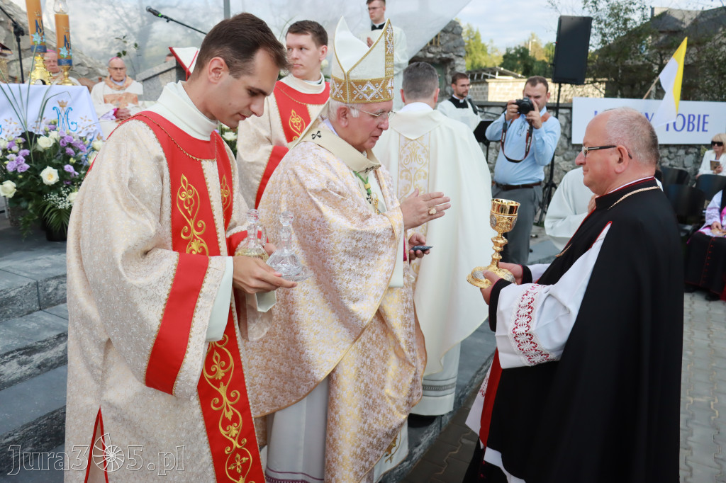 Fotorelacja II: Uroczysta Koronacja Cudownego Obrazu Matki Bożej Skarżyckiej
