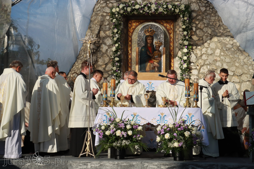 Fotorelacja II: Uroczysta Koronacja Cudownego Obrazu Matki Bożej Skarżyckiej