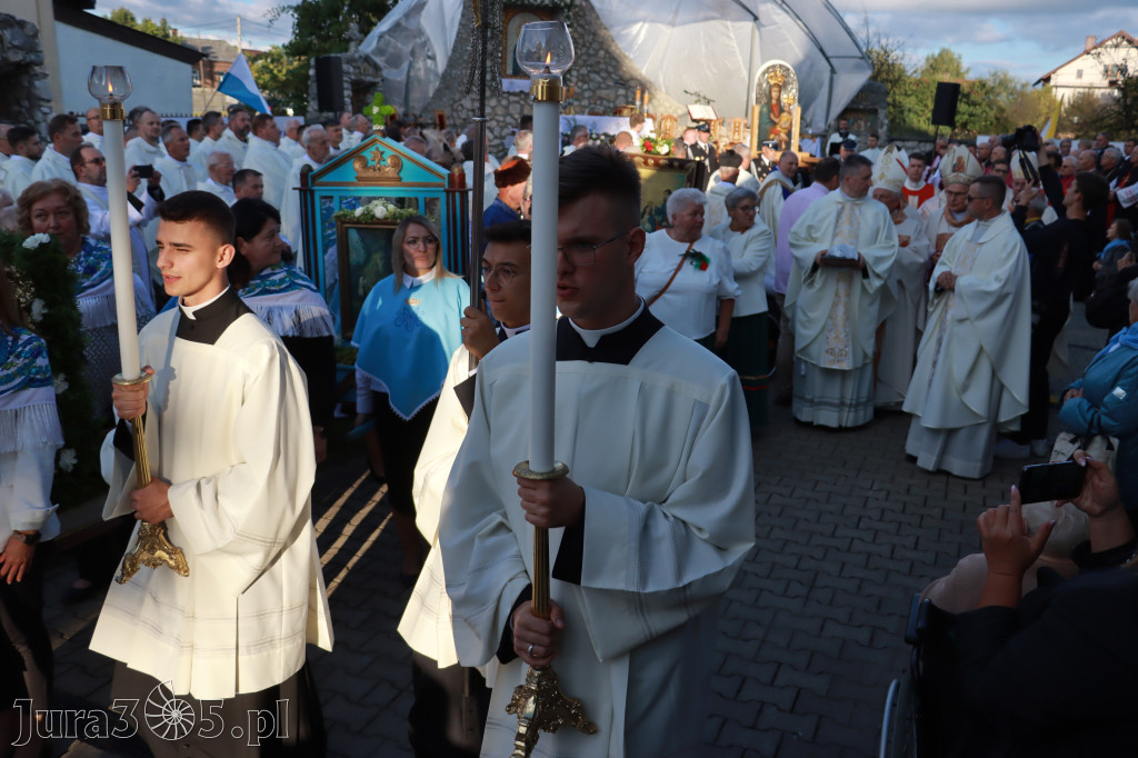 Fotorelacja II: Uroczysta Koronacja Cudownego Obrazu Matki Bożej Skarżyckiej