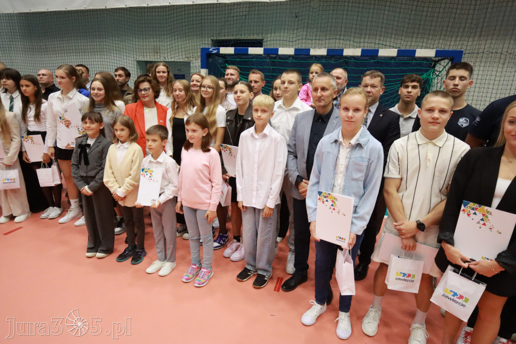 Fotorelacja: Nagrody Prezydent Anny Nemś za wysokie wyniki sportowe