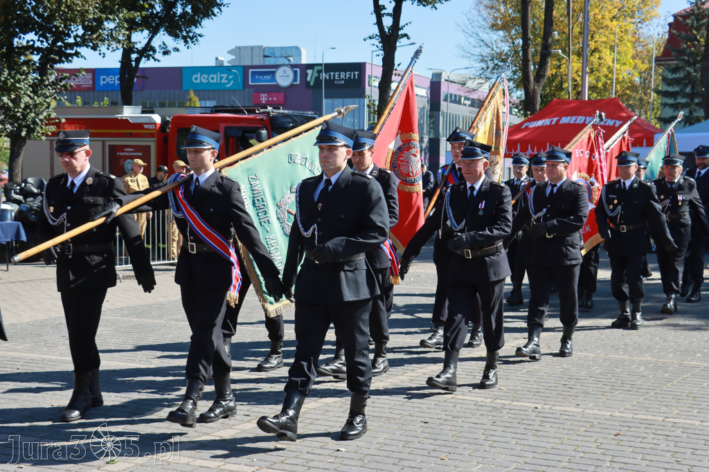 Fotorelacja I: Uroczystość NADANIA SZTANDARU i 50-lecie Zarządu Miejskiego ZOSP RP w Zawierciu