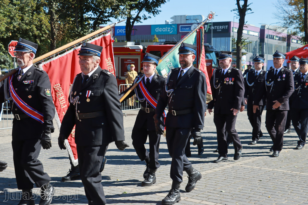 Fotorelacja I: Uroczystość NADANIA SZTANDARU i 50-lecie Zarządu Miejskiego ZOSP RP w Zawierciu